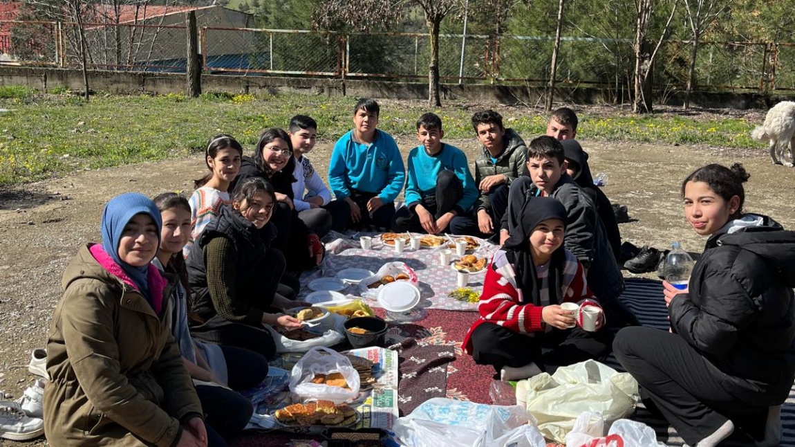 Ramzan ayı öncesi ÇEDES kapsamında 8.sınıf öğrencilerimizle piknik etkinliği